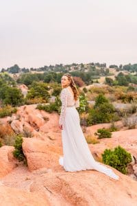 bridal portraits in Garden of the Gods