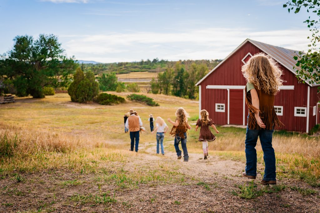 child photography protecting children from back of head